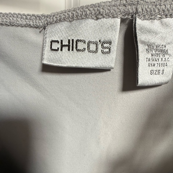 Chico's gray V neck Lace Trim Camisole Y2K romantic size 3 - Picture 5 of 6